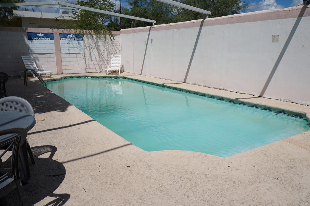 Maria Luisa Inn & Suites Juarez  Exterior photo